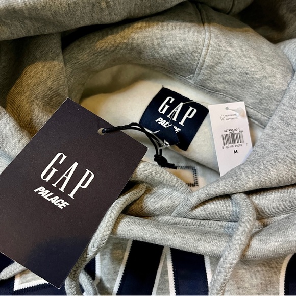 PALACE GAP HOODIE GREY SIZE M - Picture 8 of 9